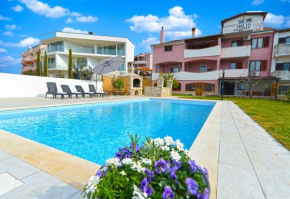 Apartments Violete 742